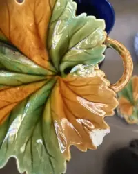 Zestaw PRL ceramiczne podstawki liście patery dekoracyjne 6 szt — ujęcie 4