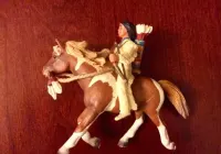 Zestaw unikatowych figurek kolekcjonerskich „ Schleich SIOUX „ — ujęcie 4