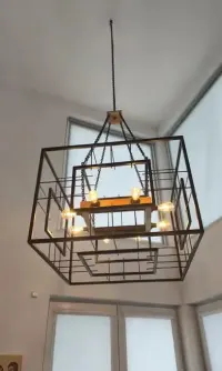 Żyrandol duży loft metalowy dąb antresola — ujęcie 3