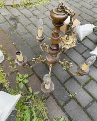 Zyrandol rozne rodzaje stary styl 1985 — ujęcie 2