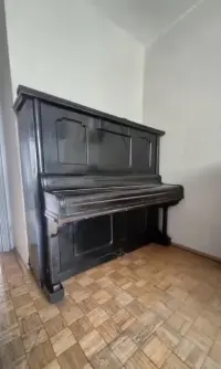 Rezerwacja_Przedwojenne pianino Olbrich Glatz (ok. 1933 r.) — ujęcie 2