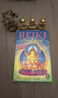 Zestaw Reiki – książka + figurki Buddy + drzewko z kamieni — ujęcie 2