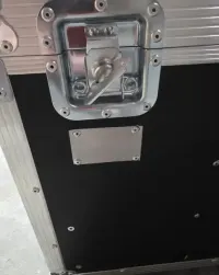 Kufer transportowy flight case na kółkach (4 sztuki) — ujęcie 4
