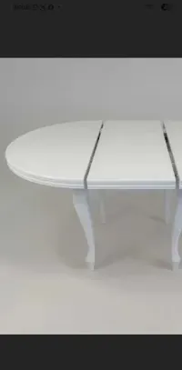 Stół typu Ludwik — ujęcie 3