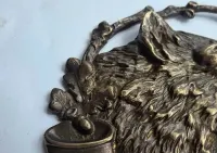 Duża plakieta myśliwska dzik, mosiężna (18 cm) — ujęcie 3