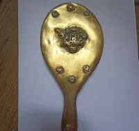 Antyczne lustro ręczne – mosiądz – ozdobny motyw kwiatowy – 22×11 cm — ujęcie 4