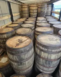 Beczki dębowe 200L po whisky dekoracja ogród, restauracja, bar WYSYŁKA — ujęcie 2
