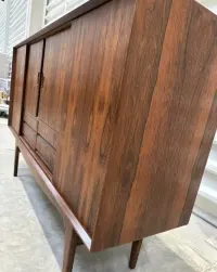 Duńska komoda , regał Highboard rosewood — ujęcie 3