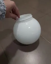Klosz kula biały mleczny z gwintem do lampy 18 cm — ujęcie 5