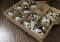 Srebrne stare bombki PRL vintage ozdoby świąteczne — ujęcie 3
