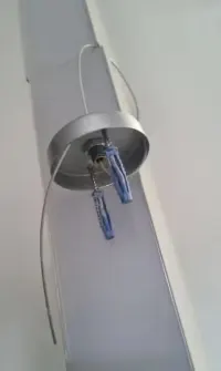 Lampa sufitowa ledowa biurowa — ujęcie 2