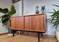 Komoda/sideboard Violetta po renowacji! Lata 60! PRL VINTAGE RETRO — ujęcie 2