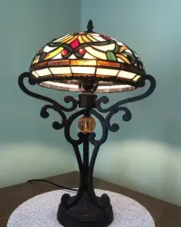 Lampa Witrażowa Tiffany — ujęcie 2