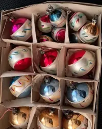 Stare bombki PRL — ujęcie 2