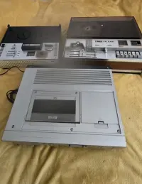 Zestaw Retro Elektroniki: Unitra ZK 246 Stereo, ZK 140T, Projektor Ruś, VHS — ujęcie 4