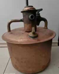 ALKOBRE „D.R. Patent” (Deutsches Reichs-Patent – patent Rzeszy Niemieckiej) wykonany z miedzi — ujęcie 2