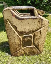 Kanister Wehrmacht 1944 — ujęcie 2