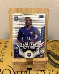 Karty Panini 365 Momentum Salah, Golden Ballers, Limited Edition, bazówki i fans favourite — ujęcie 2
