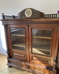 Kredens witryna neorenesans ok. 1900 — ujęcie 2
