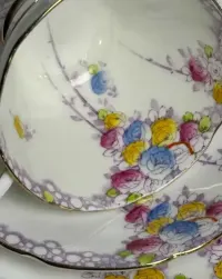 Królewska porcelana PARAGON „Summer Roses” z lat 30. – Unikatowy wzór kwiatowy (18 elementów) — ujęcie 4