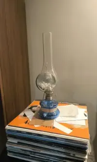 Lampa naftowa PRL rozmiar 8". Niebieska. — ujęcie 2