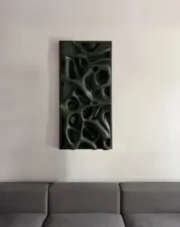 Nowoczesna rzeźba ścienna 3D – unikatowa forma organiczna 125x70 — ujęcie 2