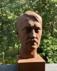 Popiersie Adolfa Hitlera — ujęcie 2