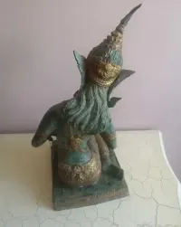 Rzezba Tajskie bustwo — ujęcie 4