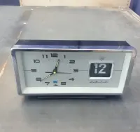 Shanghai China Diamond Clock , Mechanical Clock PRL — ujęcie 2
