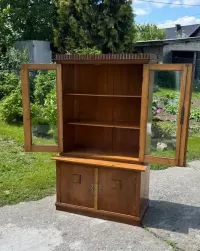Witrynka - biblioteka dębowa — ujęcie 3