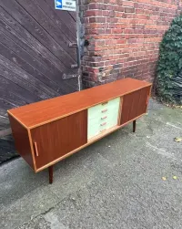 Duńska szafka / kredens / komoda / sideboard klasyczny mahoniowy 80s — ujęcie 3