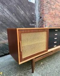 Duńska szafka / kredens / komoda / sideboard klasyczny tekowy — ujęcie 4