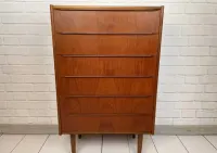 Piękna duńska komoda tekowa lata 60 – Mid-Century Modern, Vintage, PRL, skandynawski design – 6 szuflad, drewniana, po renowacji — ujęcie 2