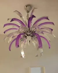 Efektowna lampa wisząca — ujęcie 2
