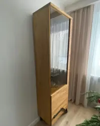 Dębowa witryna na szkło — ujęcie 4