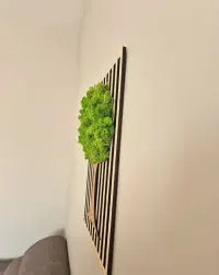 Drewniana dekoracja ścienna 3D z mchem chrobotkiem o wymiarach 40x60 cm. — ujęcie 4