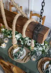 drewniana lampa wisząca z belki MEBLO-WOSK — ujęcie 2