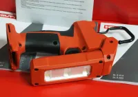 HILTI SL 2-A12 latarka lampa reflektor 500lm +bateria 12v 2,6Ah — ujęcie 4