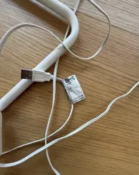 IKEA HARTE lampa biurkowa led biała zasilanie sieciowe lub usb — ujęcie 3