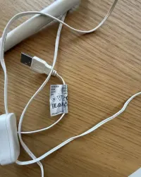 IKEA HARTE lampa biurkowa led biała zasilanie sieciowe lub usb — ujęcie 4
