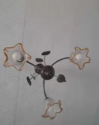 Lampa 3 klosze szklane — ujęcie 3