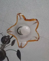 Lampa 3 klosze szklane — ujęcie 2