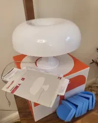 Lampa Artemide Nessino biala, jak nowa, sklep 950 — ujęcie 2