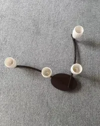 Lampa do różnych wnętrz z ruchomymi ramionami — ujęcie 3