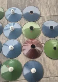 Lampa emaliowana lampa loft vintage retro emalia talerzykowa — ujęcie 3