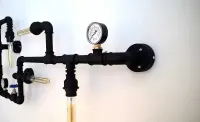 lampa, kinkiet loft, z rur hydraulicznych — ujęcie 4