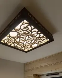 Lampa LED w stylu góralskim – ciepłe światło 4000K, idealne do drewna — ujęcie 5