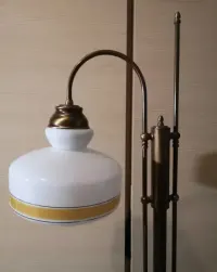Lampa  masiężna stojąca — ujęcie 3