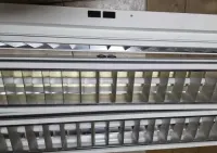 Lampa oprawa rastrowa  ze  świetlówkami  - 5 szt — ujęcie 5
