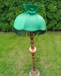 Lampa podłogowa mosiężna zielony abażur z frędzlami — ujęcie 2